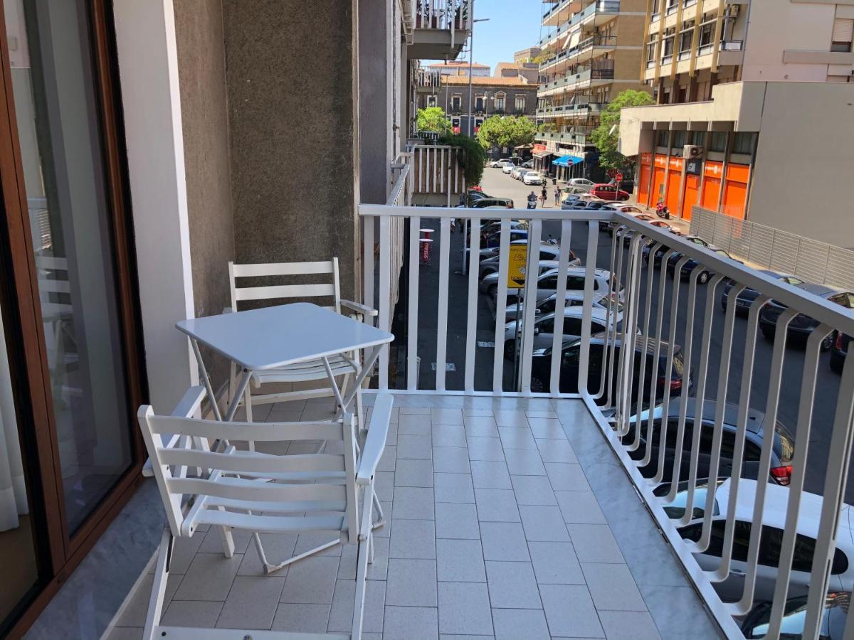 Home 22 Appartamento In Centro Storico - 卡塔尼亚 外观 照片